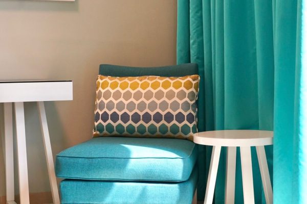 An Arm Chair in a Studio of Andalus By Al Seef Resort and Spa